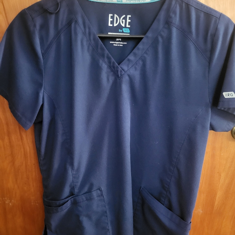 Edge by IRG scrub top
